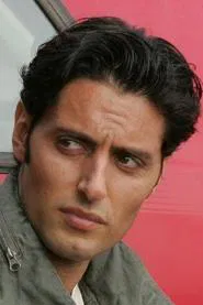 Jalil Naciri as Ali