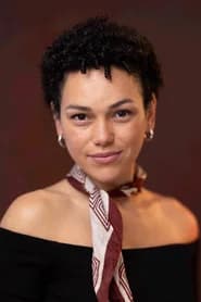 Daiana Madeira as Stage Manager
