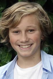 Elliot Bousson as Eliott