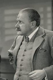 Olaf Hytten as Pickpocketed Prosperous Man (uncredited)