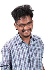 Somchai Saiutha as Pong