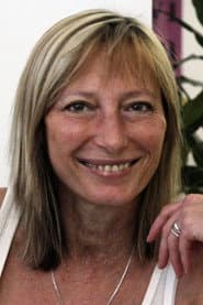 Gabi Fón as Dani's Mother