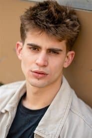 Denez Raoul as Benoit