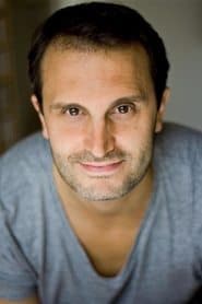 Jérémy Prévost as Shifu / Hou / Bastille (voice)