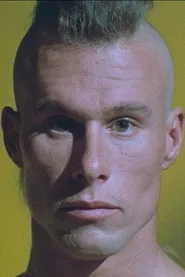 Richard Rutowski as Prisoner with Mustache (uncredited)