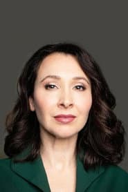 Loretta Walsh as English Girl (uncredited)