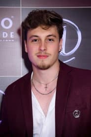 Victor Galisteu as Denis