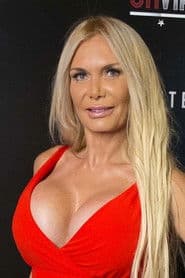 Yola Berrocal as Periodista hot