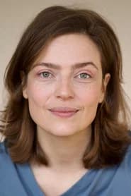 Clara Immel as Hannah