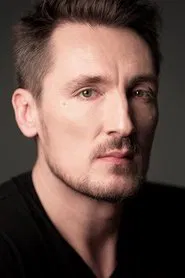 Francisco Reyes as Clab