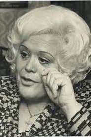 Maria Antonietta Beluzzi as Tobacconist