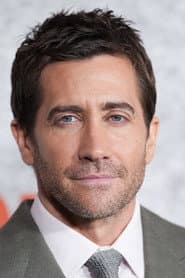 Jake Gyllenhaal as Ronnie Reed