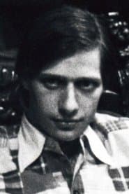 Steven Prince as Andy, Gun Salesman