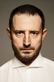 Nikola Đuričko as Airline Pilot