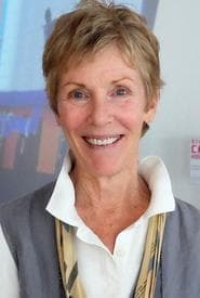 Kathryn Mullen as Doreen Daniel, Diner Patron (uncredited)