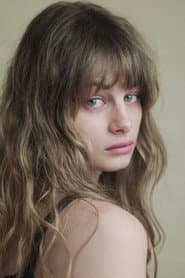 Sophia Bunnell as Ashley