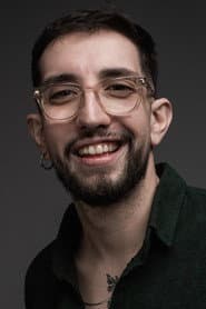 Vitor Martins as Vendedor Sebo