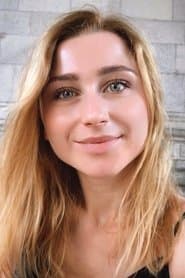 Klaudia Csányi as Terri