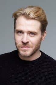 Henrik Norlén as Ulf