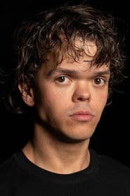 Daniel Bos as Mako Sub #1 Gunner