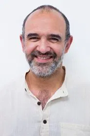 Gerardo Trejoluna as Valladares