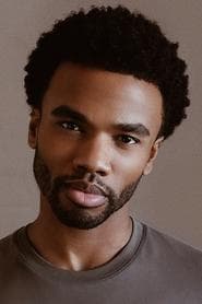 Luke Youngblood as Lee Jordan