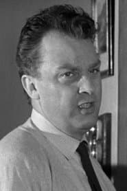 Graham Ashley as Gold Five