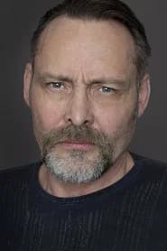 Ralf Beck as Sean's Man