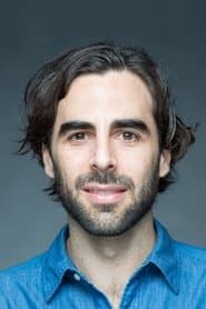 Alejandro De Mesa as Competent Servant