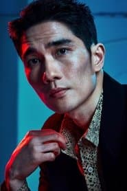 Um Tae-goo as Warrant Officer Kim