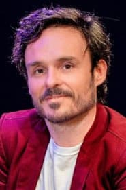 Gustavo Falcão as Heitor