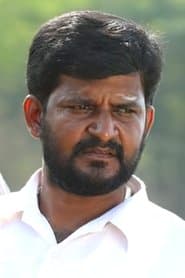 Vadivel Murugan as Ganesh