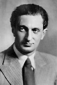 Felix Bressart as Pirovitch