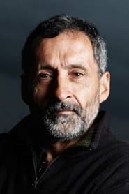 Germán de Silva as Casero (segment "La propuesta")