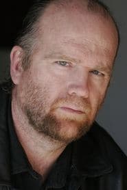 Thomas F. Duffy as Lieutenant