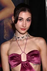 Meg DeAngelis as Moxie (voice)