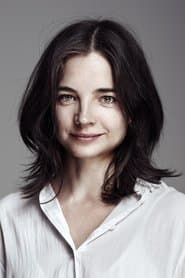 Louise Peterhoff as Hanna