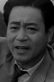 Tomo'o Nagai as Newspaperman