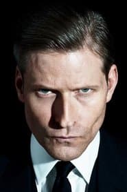 Crispin Glover as Ilosovic Stayne / Knave of Hearts