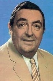 Henri Génès as Keeper of Vincennes Zoo