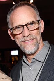 Patrick O'Connell as Reporter