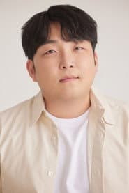 Jung Jae-won as Chun-ho