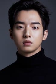 Kim Hyeon-mok as Police Precinct Student 2
