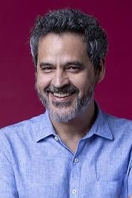 Bruno Garcia as Vicentão