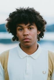 Filip Bargee Ramberg as Hallvard