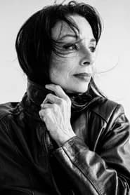 Natalia Chiarelli as Dora