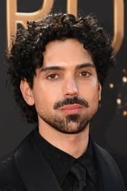 Edgar Morais as Arcade Guy (uncredited)