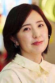 Rumi Hiiragi as Chihiro (voice)