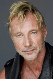 Matthias Hues as Bad Alien - Talec