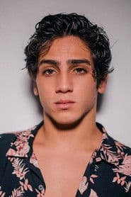 João Gabriel Marinho as Jorge